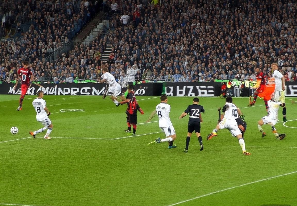 2014年皇马VS巴黎：经典对决回顾与影响解析